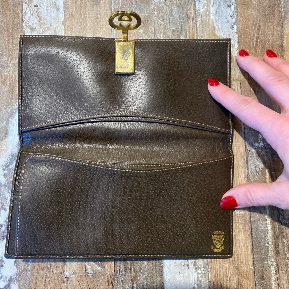 Gucci Beige/Brown GG Supreme Continental Wallet with Gold Hardware - Picture 5 of 16